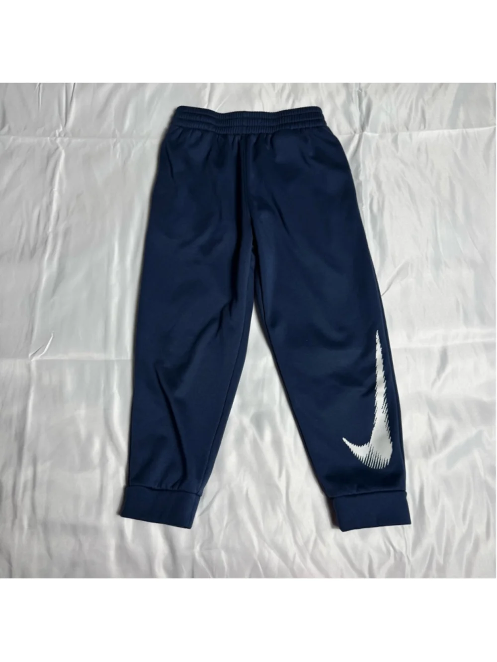 Boys Nike Therma-FIT Sweatpants 5-6YRS Navy Blue White